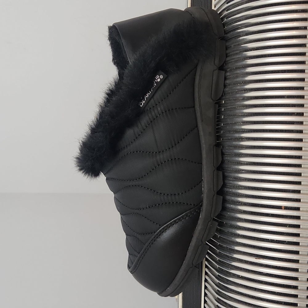 NIB- BEARPAW ELAINE BLACK NYLON SLIP-ON SNEAKER SIZE 5